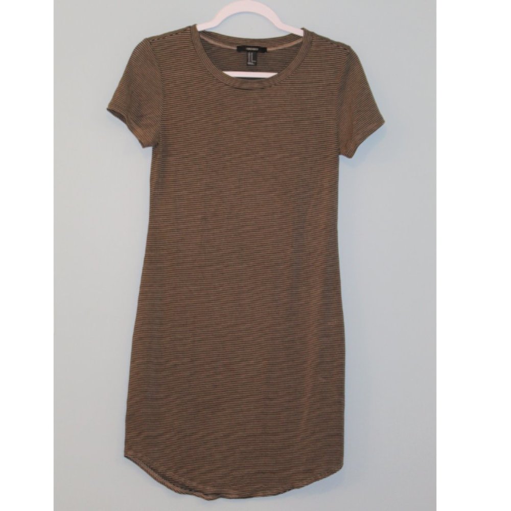 Forever 21 T-Shirt Dress ✨5 for 25✨